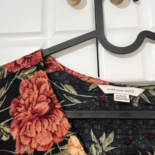 Floral blouse American Eagle used size M multicolor