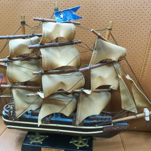 Vintage Cutty Sark 1869 ship model used, plastic