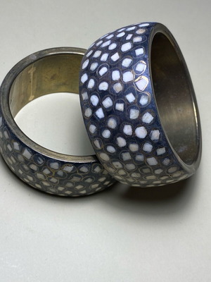 Set of 2 bracelets used with relatively heavy weight