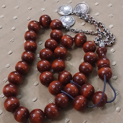 Bakelite Komboloi worry beads used, 33 beads, 1990s Syria