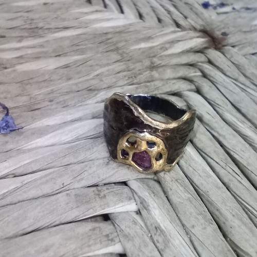 Large handmade silver (925) ring with ruby and 22k gold plating, like new