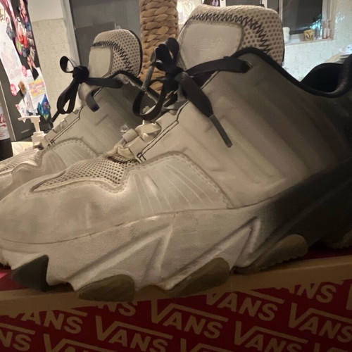 Ash sneakers size 37 like new, white and beige