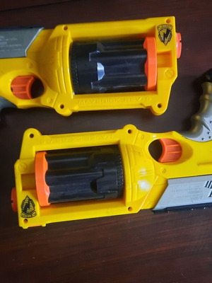 Nerf Maverick RSV-6 set like new