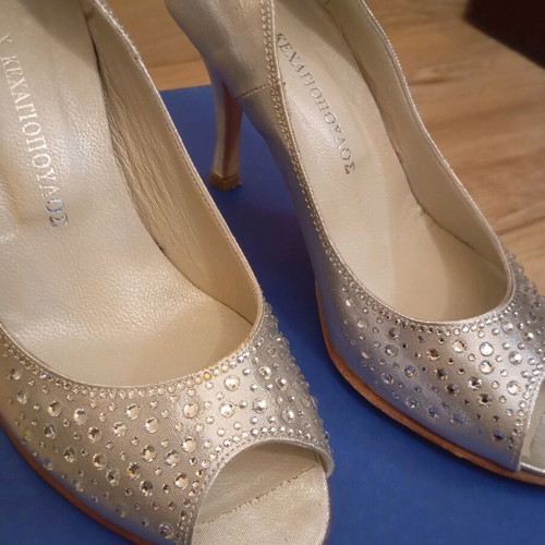 Peep toe shoes No 36 silver like new