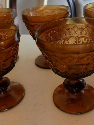 Set of 5 vintage glass ice cream cups used