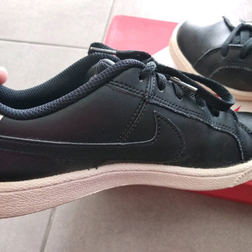 Nike sneakers used, black and silver, size 36.5