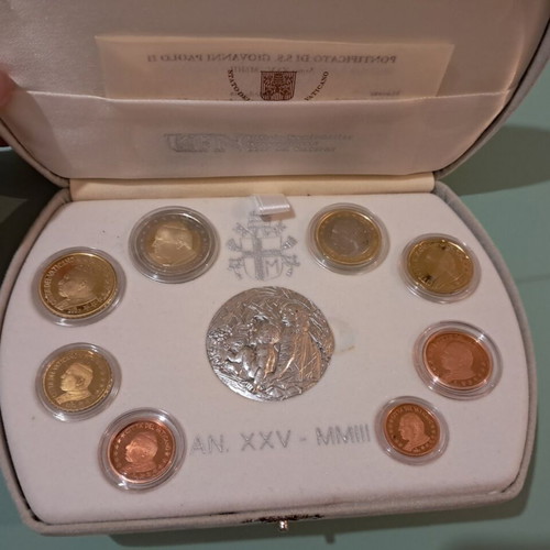 Vatican 2003 Euro Proof Set with Silver Medal mint condition