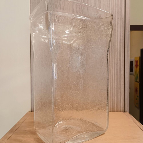 Anthony glass vase, designed in Holland