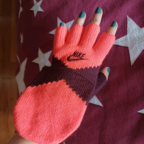 Nike gloves new