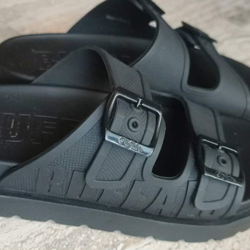 Buffalo women's sandals size 38, black