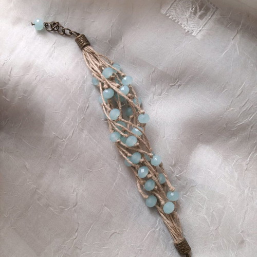 Bracelet with crystals and linen used