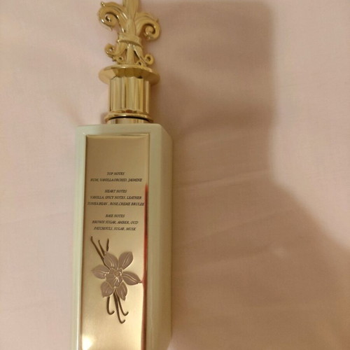 December Vanilla Paris Corner 85 ml like new