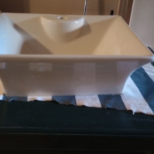 Trend countertop sink like new, modern square design