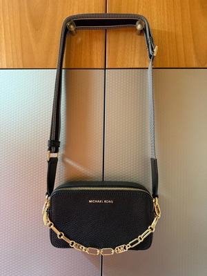 Michael Kors black pebbled leather crossbody bag like new