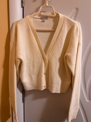 Λευκό cropped cardigan Unique σαν καινούργιο με κουμπιά, μέγεθος M
