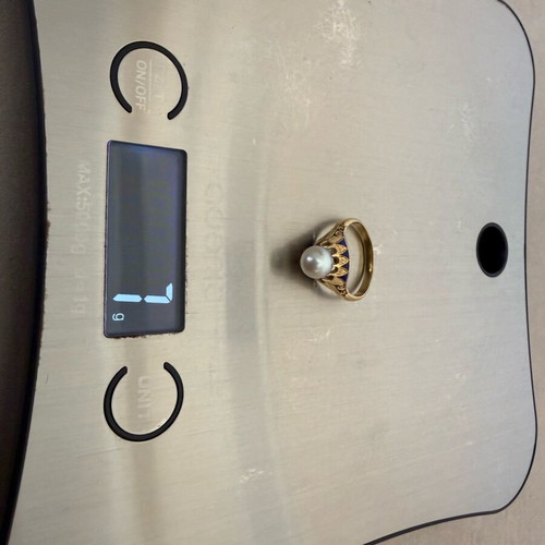 18K gold ring used with pearl