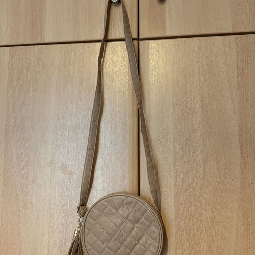 Avon round crossbody bag beige-pink like new