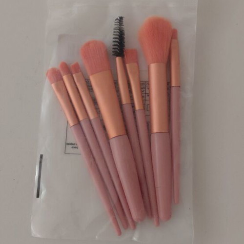 Makeup brushes travel size new, soft pink set