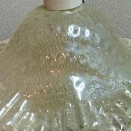 Ceiling light with embossed lace finish, like new