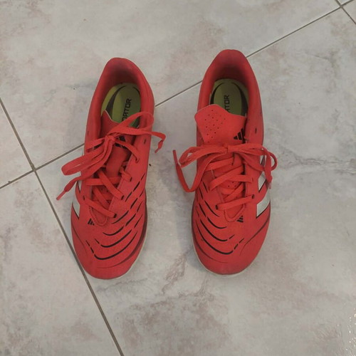Adidas Predator Club TF turf football shoes like new, red
