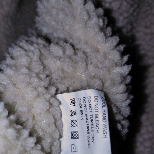 Khaki jacket militaire style with faux fur hood, size XL, like new