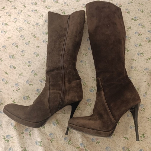 Haris Kazakos brown suede high boots with thin stiletto heel size 38 used