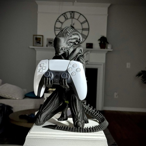 Alien Controller Stand new, printed design