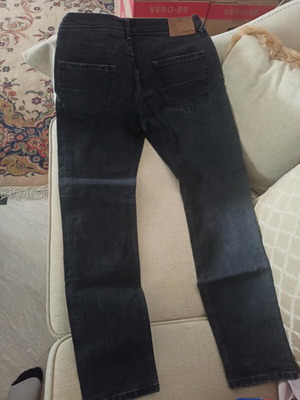 Ανδρικό τζιν Manetti Νο 34 μαύρο σαν καινούργιο