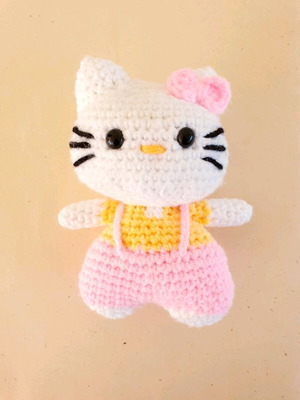 Hello Kitty Amigurumi Doll Knitted Handmade New