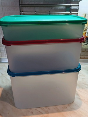 Tupperware set of 3 containers 2.1 l, 4.3 l and 6.5 l new