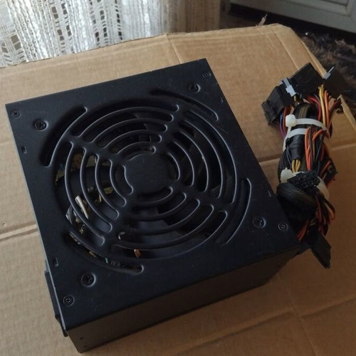 Segotep GTR550 550W power supply like new, 120mm fan