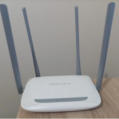 Mercusys MW325R wireless router like new, 300 Mbps