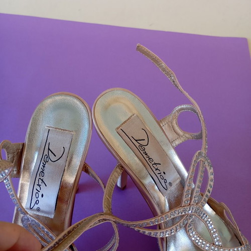 Demetrios high-heeled sandals like new, beige, size 39