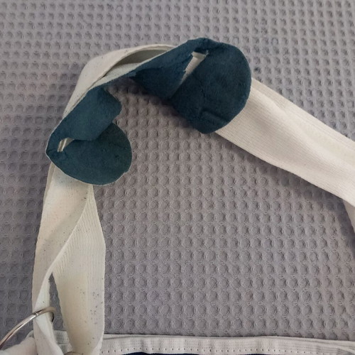 Arm sling used for hand stability