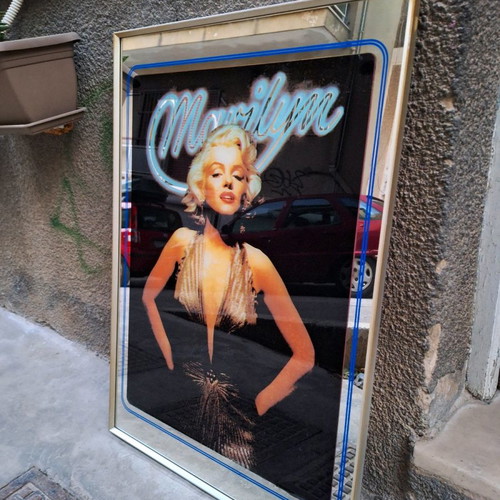Marilyn Monroe mirror used in excellent condition 82x56.5