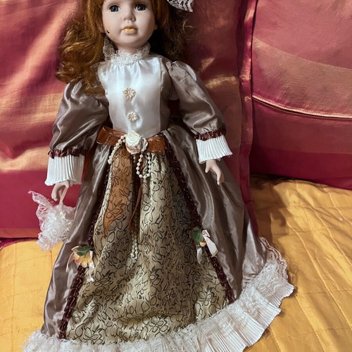 Porcelain doll vintage with detailed dress, 40cm