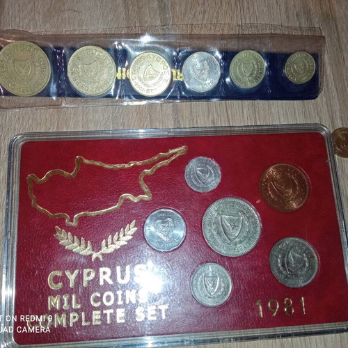 Διάφορα Κυπριακά Νομίσματα σαν καινούργια