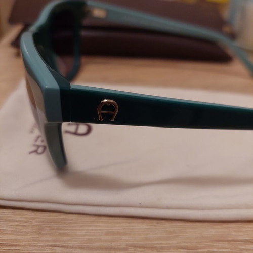 Aigner sunglasses like new, turquoise gradient lenses