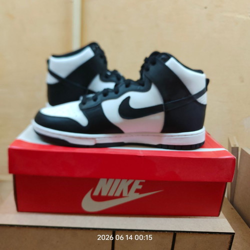 Nike Dunk High size 44.5 new, white black university red