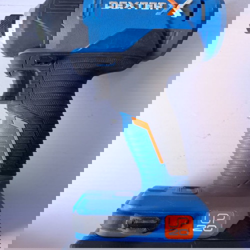 Παλμικό κατσαβίδι Dexter 20V μεταχειρισμένο με μπαταρία 2,5Ah και φορτιστή