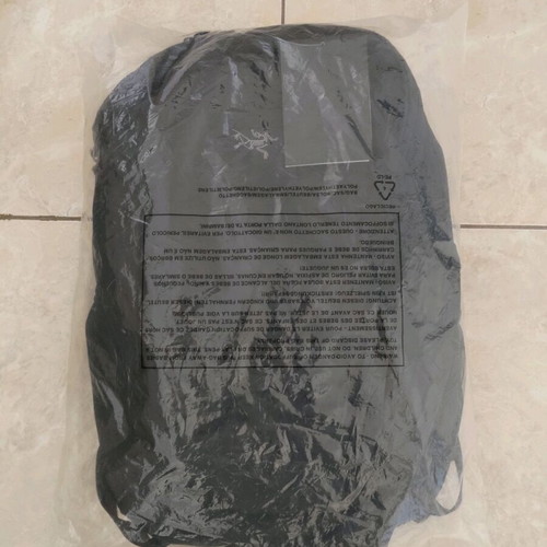 Arc'teryx Mantis 32 backpack new, black