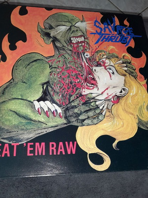 Savage Thrust Eat 'Em Raw LP σαν καινούργιο, metal