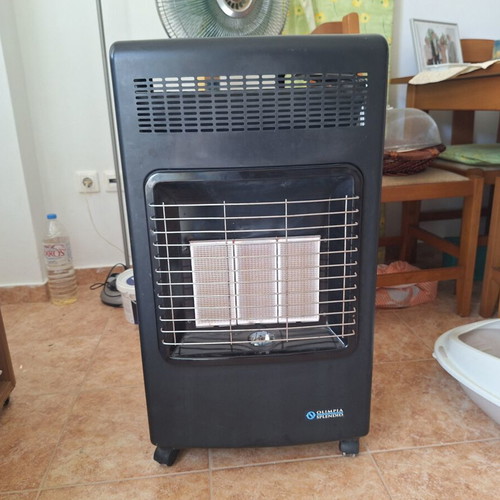 Olimpia Splendid gas heater with bottle