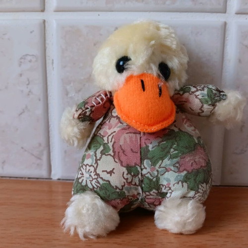 5 plush dolls