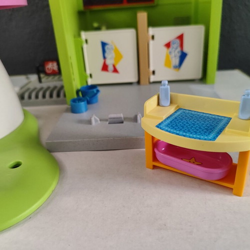Playmobil children's daycare used, assorted pieces