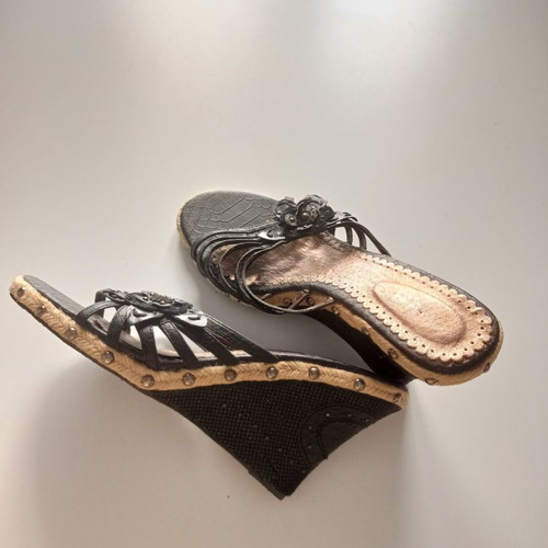 Women's mules shoes black with studs used, size 39