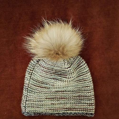 Leonardo luxury women's hat like new, wool and acrylic