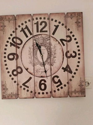 Inart wall clock like new, analog, MDF with vintage design