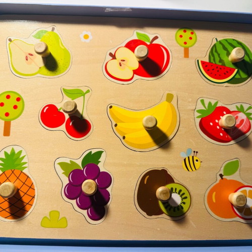 Puzzle set for 18 months like new, animal houses and fruits