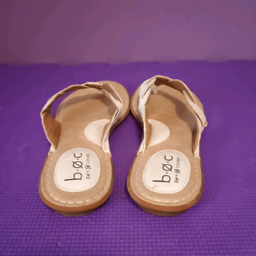 B.O.C Born Concept White Flip Flops Size 40 Like New Comfortable